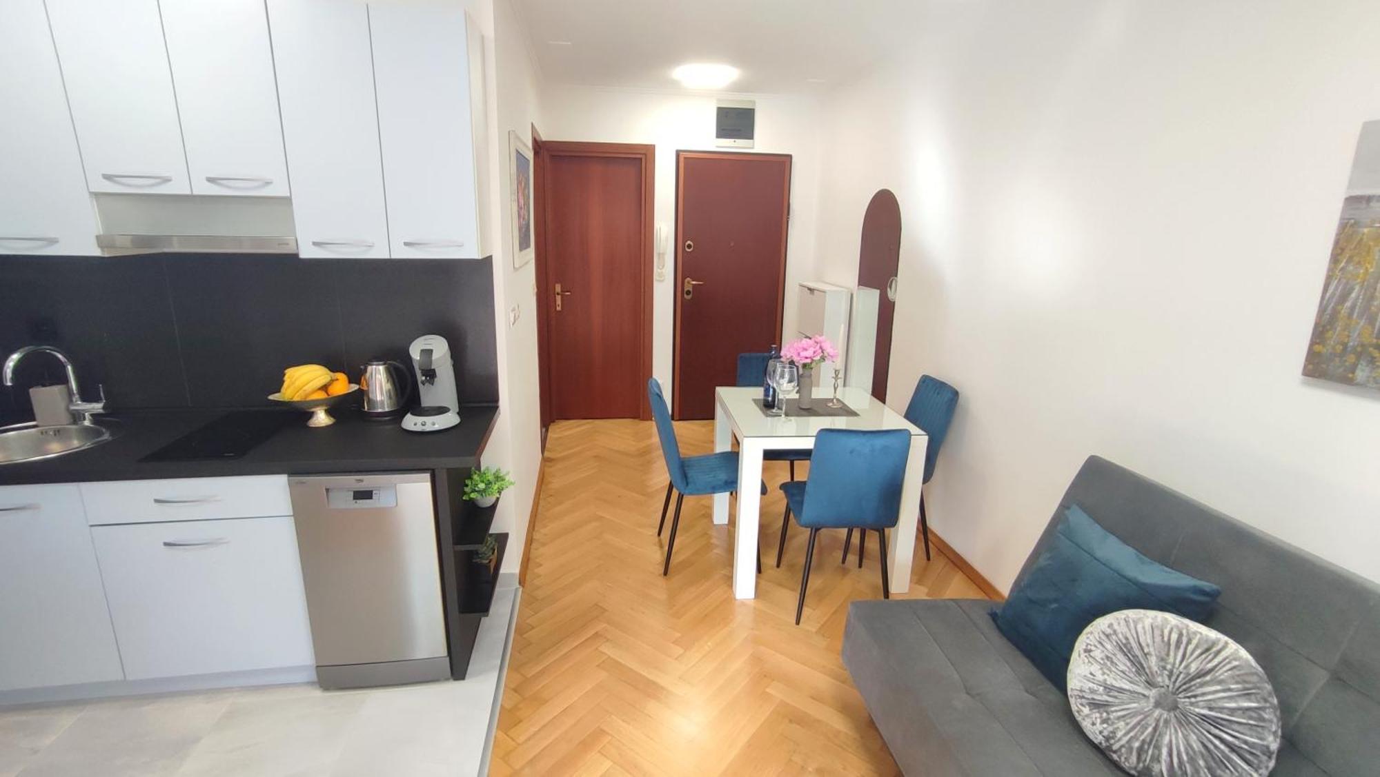 Apartment Paolo By The Beach Znjan Split Extérieur photo
