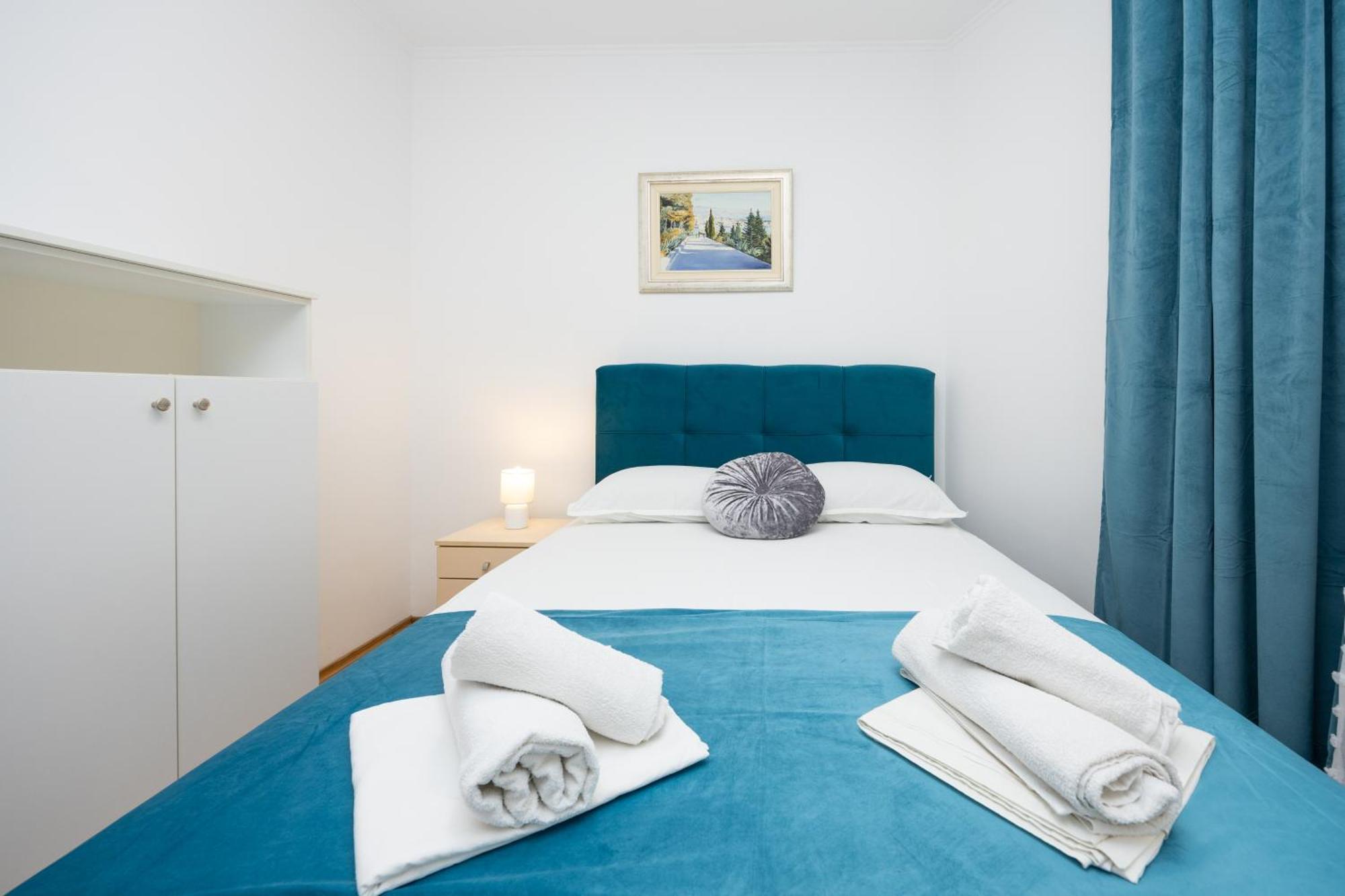 Apartment Paolo By The Beach Znjan Split Extérieur photo