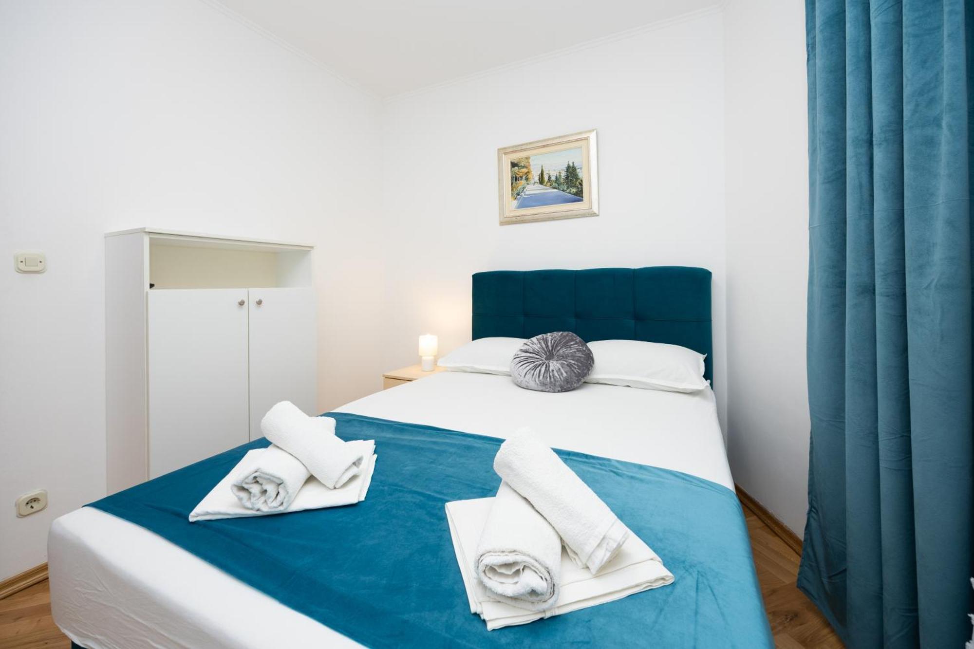 Apartment Paolo By The Beach Znjan Split Extérieur photo